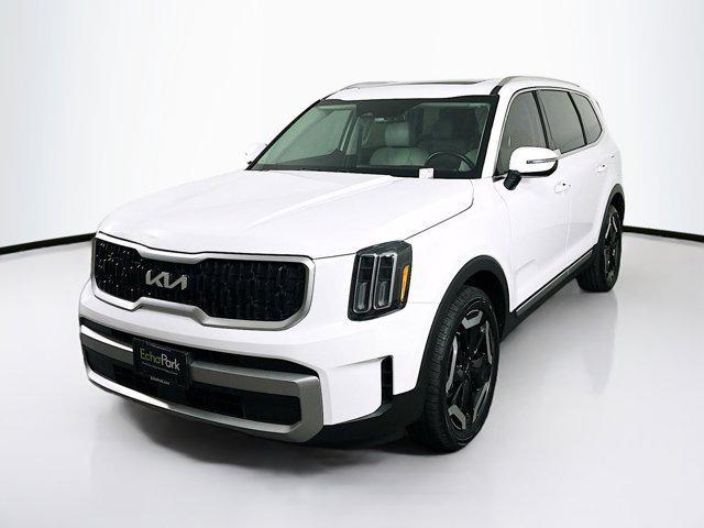 used 2023 Kia Telluride car, priced at $32,989