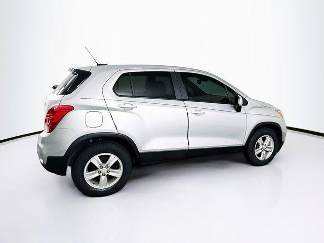 used 2022 Chevrolet Trax car, priced at $15,496