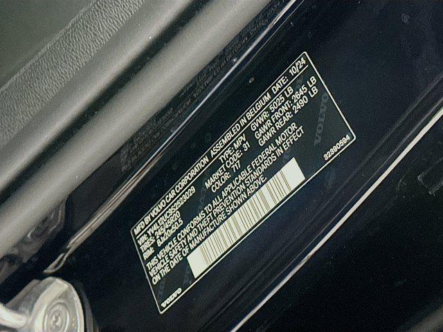 used 2025 Volvo XC40 car, priced at $29,997