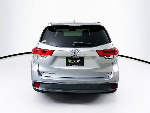 used 2017 Toyota Highlander car, priced at $22,399