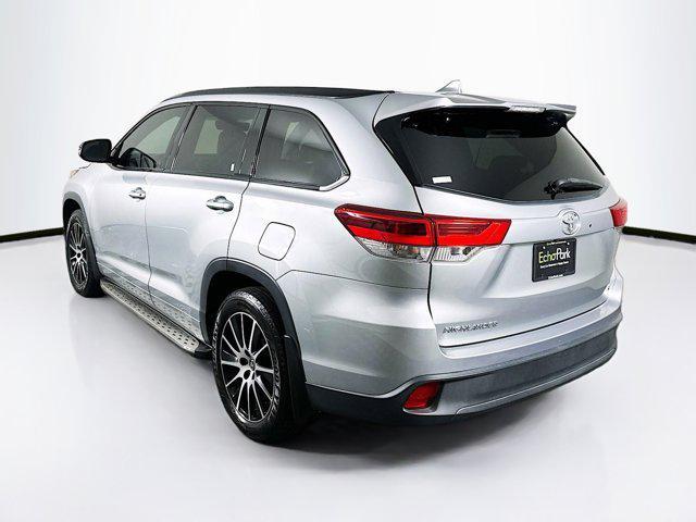used 2017 Toyota Highlander car, priced at $22,399