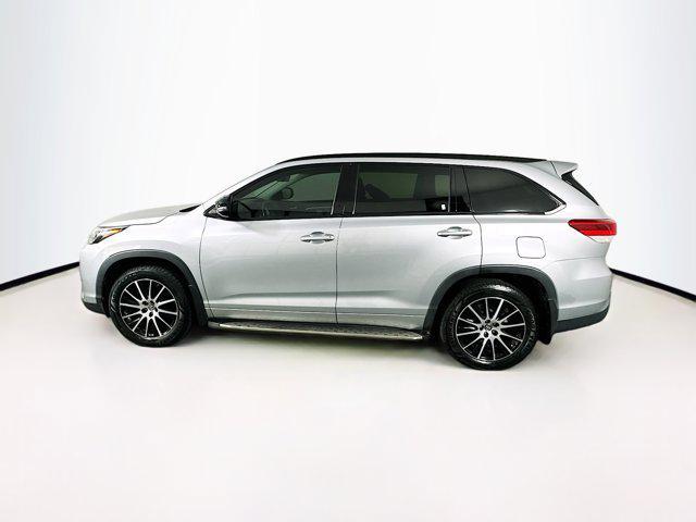 used 2017 Toyota Highlander car, priced at $22,399