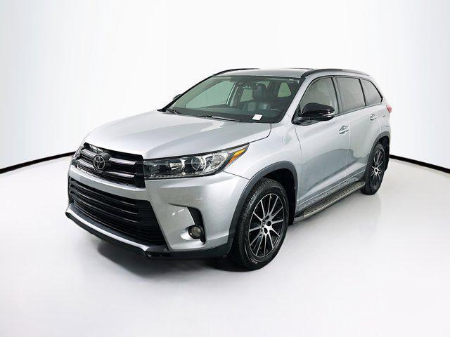used 2017 Toyota Highlander car, priced at $22,399