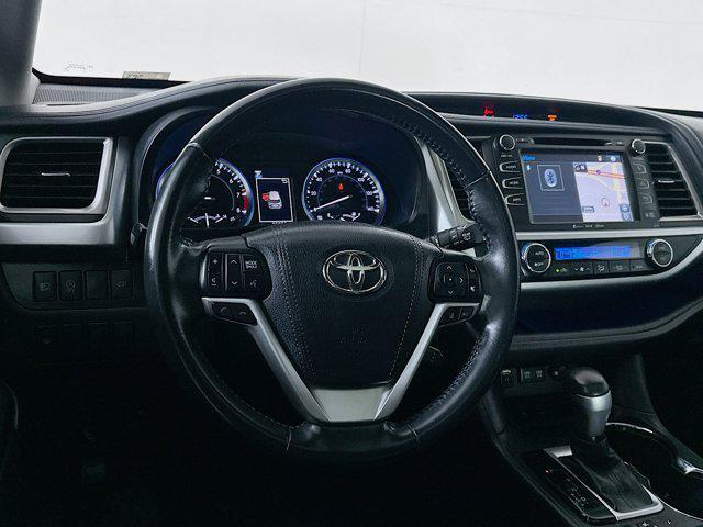 used 2017 Toyota Highlander car, priced at $22,399