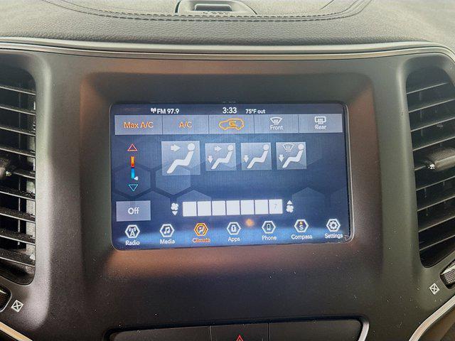 used 2020 Jeep Cherokee car, priced at $15,496