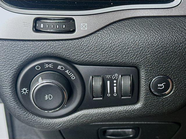 used 2019 Jeep Cherokee car, priced at $13,999