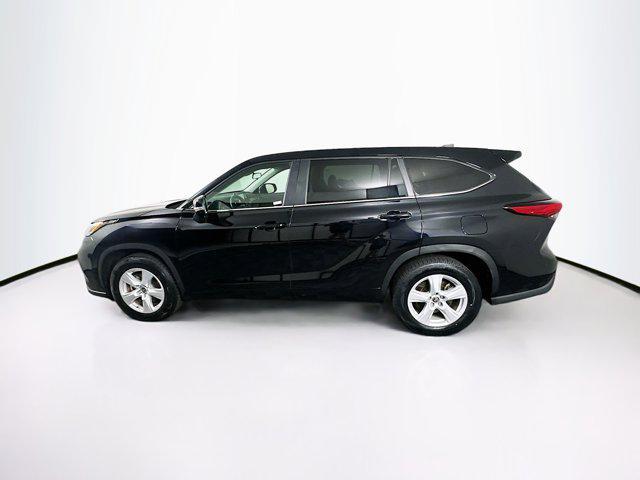 used 2023 Toyota Highlander car, priced at $32,497
