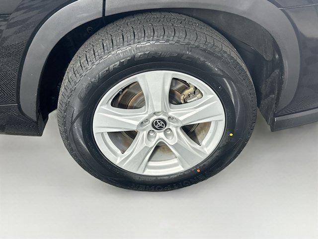used 2023 Toyota Highlander car, priced at $32,497