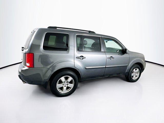 used 2011 Honda Pilot car, priced at $4,999