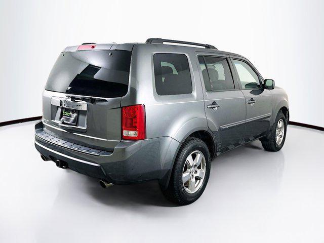 used 2011 Honda Pilot car, priced at $4,999