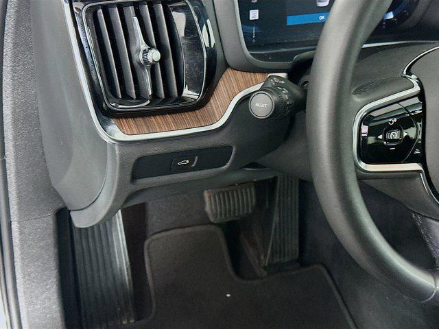 used 2024 Volvo S60 car, priced at $25,997