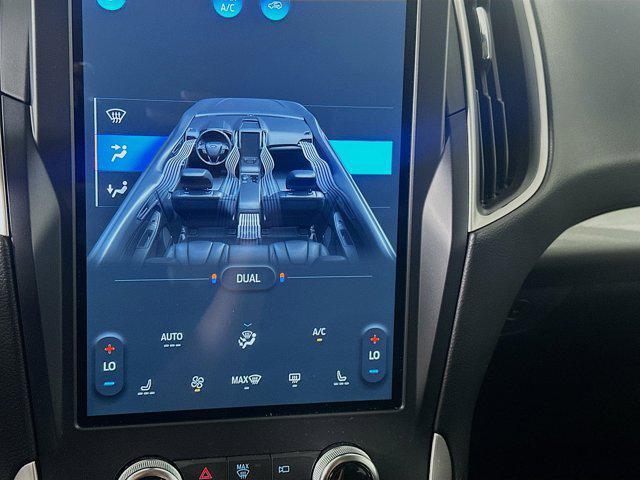 used 2024 Ford Edge car, priced at $22,597