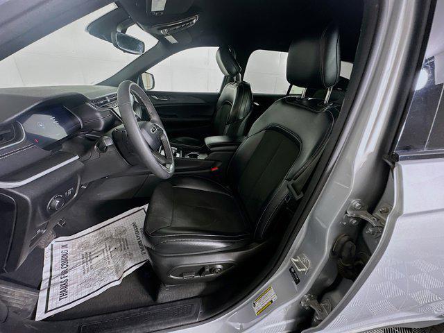 used 2024 Jeep Grand Cherokee car, priced at $28,597