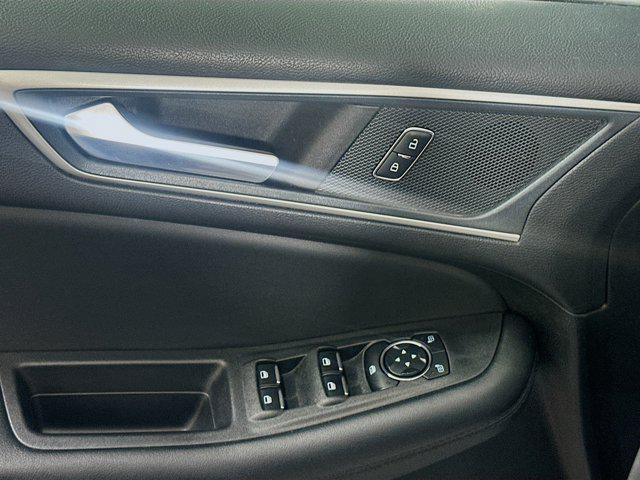 used 2024 Ford Edge car, priced at $21,397