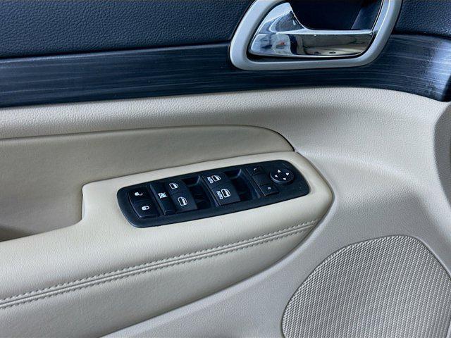 used 2022 Jeep Grand Cherokee car, priced at $25,897