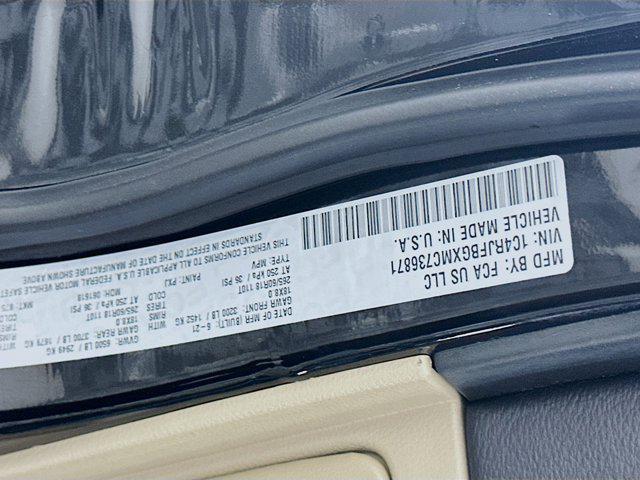 used 2021 Jeep Grand Cherokee car, priced at $25,487