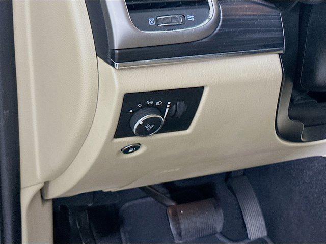 used 2021 Jeep Grand Cherokee car, priced at $25,487