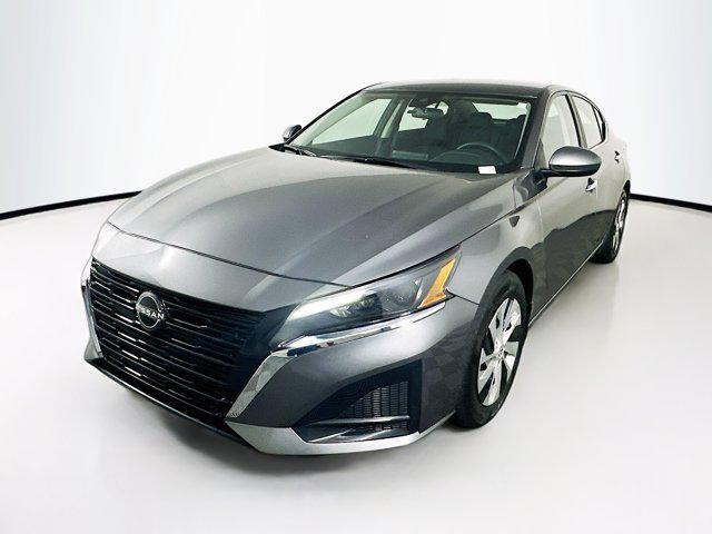 used 2023 Nissan Altima car, priced at $19,289