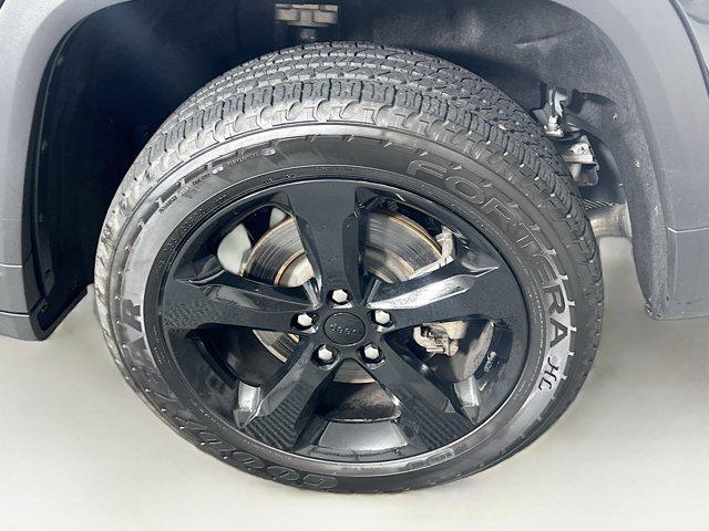 used 2022 Jeep Grand Cherokee L car, priced at $30,797