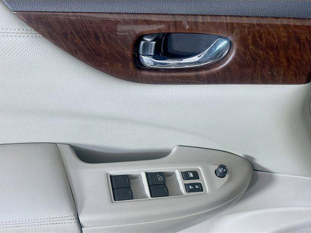 used 2015 Nissan Quest car, priced at $5,987