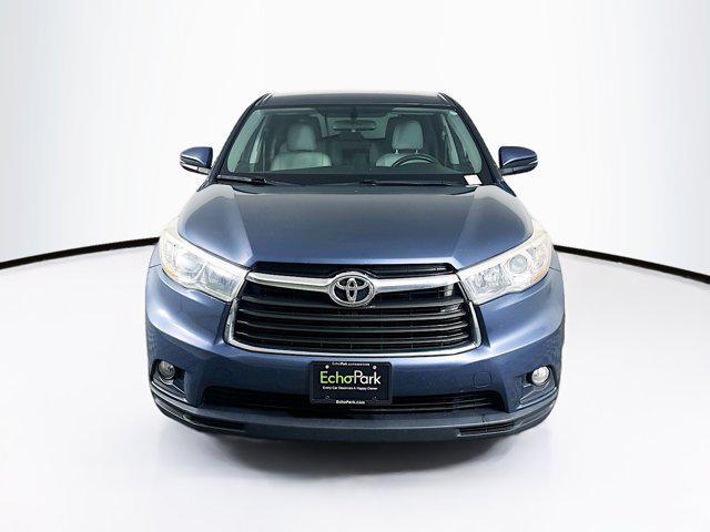 used 2015 Toyota Highlander car, priced at $14,399