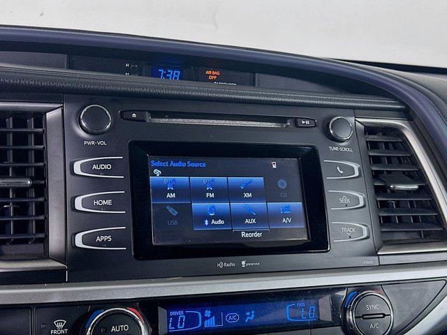 used 2015 Toyota Highlander car, priced at $14,399