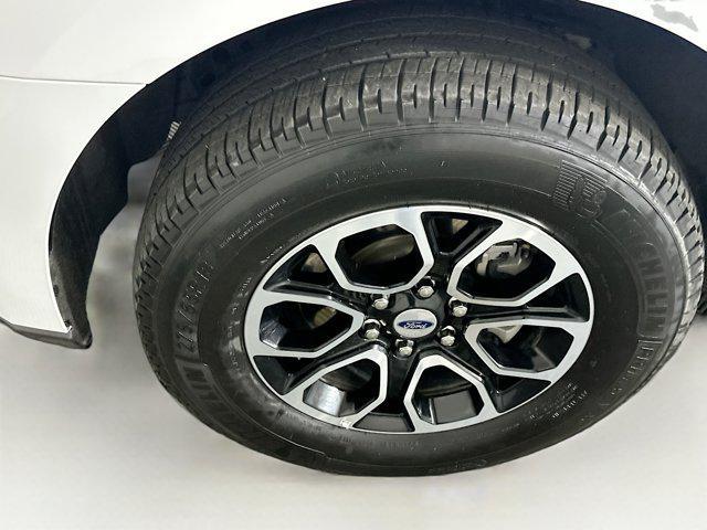 used 2024 Ford Expedition car, priced at $45,987