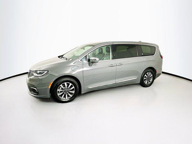 used 2022 Chrysler Pacifica Hybrid car, priced at $29,589