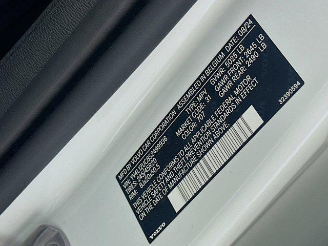 used 2025 Volvo XC40 car, priced at $28,987