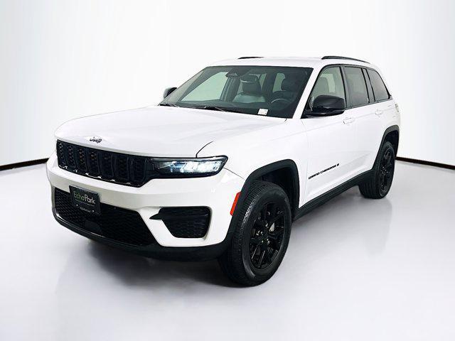used 2024 Jeep Grand Cherokee car, priced at $28,696