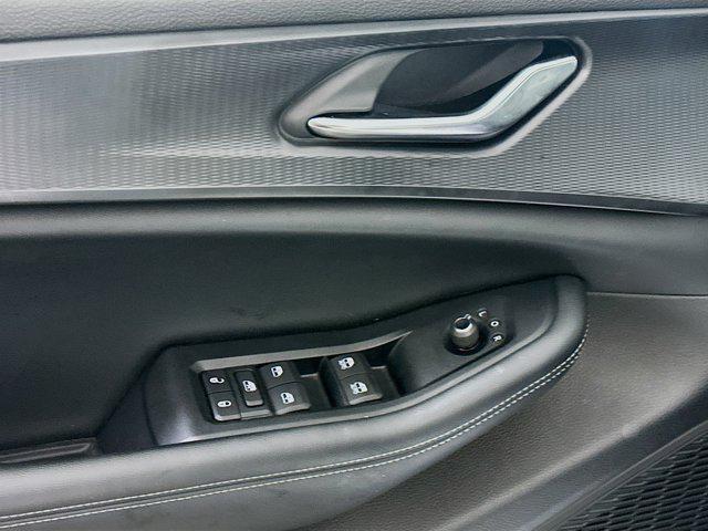 used 2024 Jeep Grand Cherokee car, priced at $28,696
