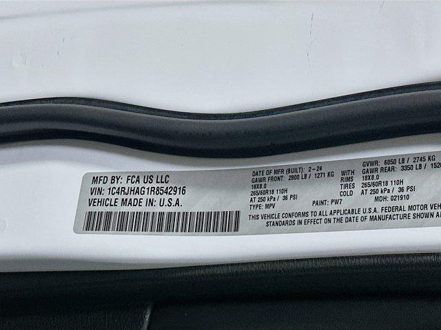 used 2024 Jeep Grand Cherokee car, priced at $28,696