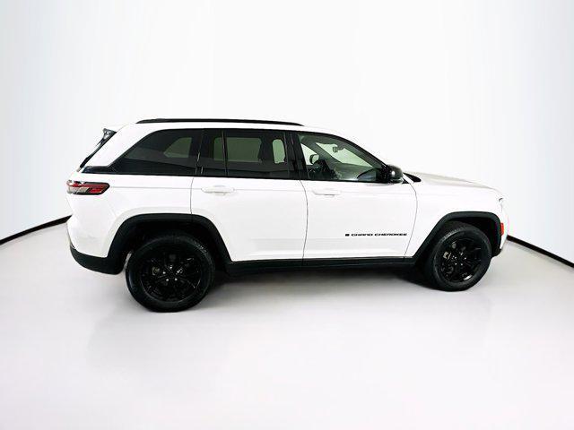 used 2024 Jeep Grand Cherokee car, priced at $28,696