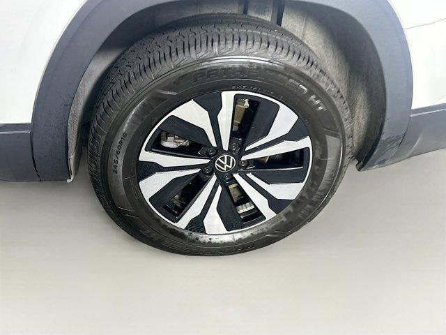 used 2024 Volkswagen Atlas car, priced at $28,597