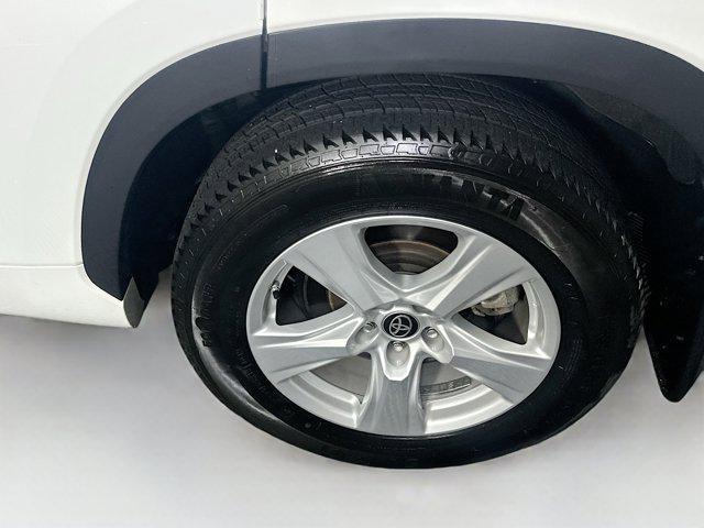 used 2023 Toyota Highlander car, priced at $29,997