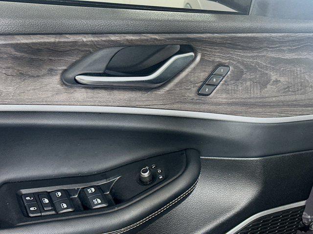 used 2022 Jeep Grand Cherokee car, priced at $26,997