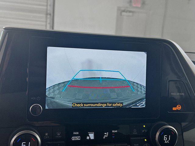 used 2023 Toyota Highlander car, priced at $29,997