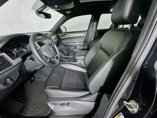 used 2021 Volkswagen Atlas Cross Sport car, priced at $20,399