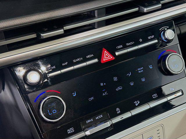 used 2024 Hyundai Santa Fe car, priced at $25,997