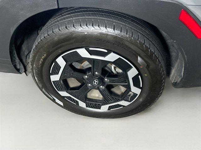 used 2024 Hyundai Santa Fe car, priced at $25,997