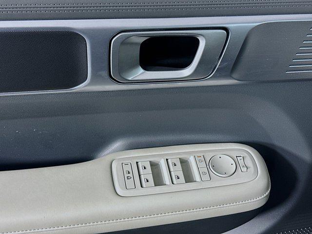 used 2024 Hyundai Santa Fe car, priced at $25,997