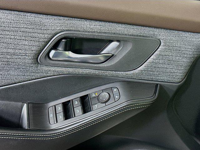 used 2023 Nissan Rogue car, priced at $17,287