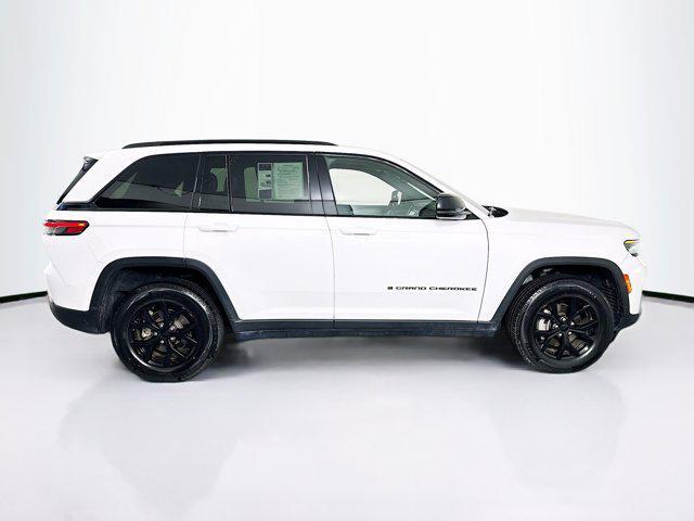 used 2024 Jeep Grand Cherokee car, priced at $29,996