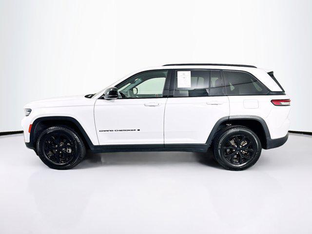 used 2024 Jeep Grand Cherokee car, priced at $29,996