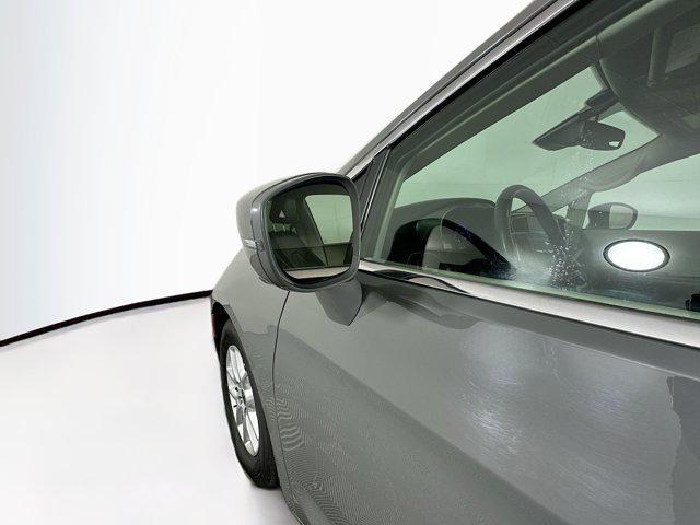 used 2022 Chrysler Pacifica car, priced at $16,487