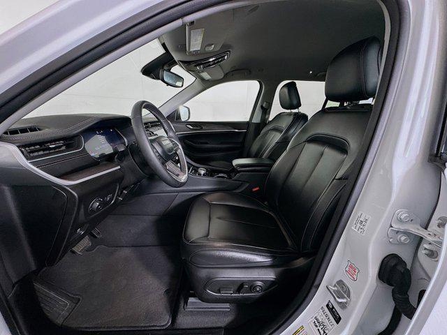 used 2023 Jeep Grand Cherokee car, priced at $27,997