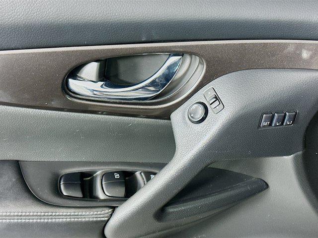 used 2019 Nissan Rogue car, priced at $12,987