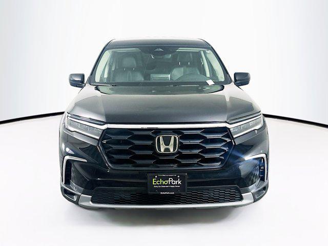 used 2023 Honda Pilot car, priced at $34,897