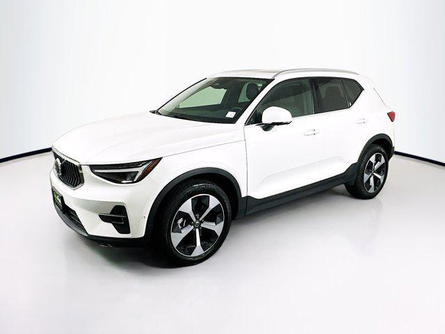 used 2025 Volvo XC40 car, priced at $29,897