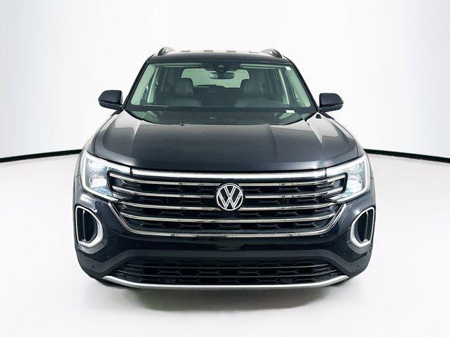 used 2024 Volkswagen Atlas car, priced at $31,689